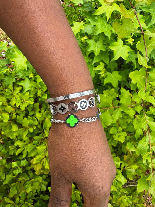 Cartier bangle Silver (1 piece only)